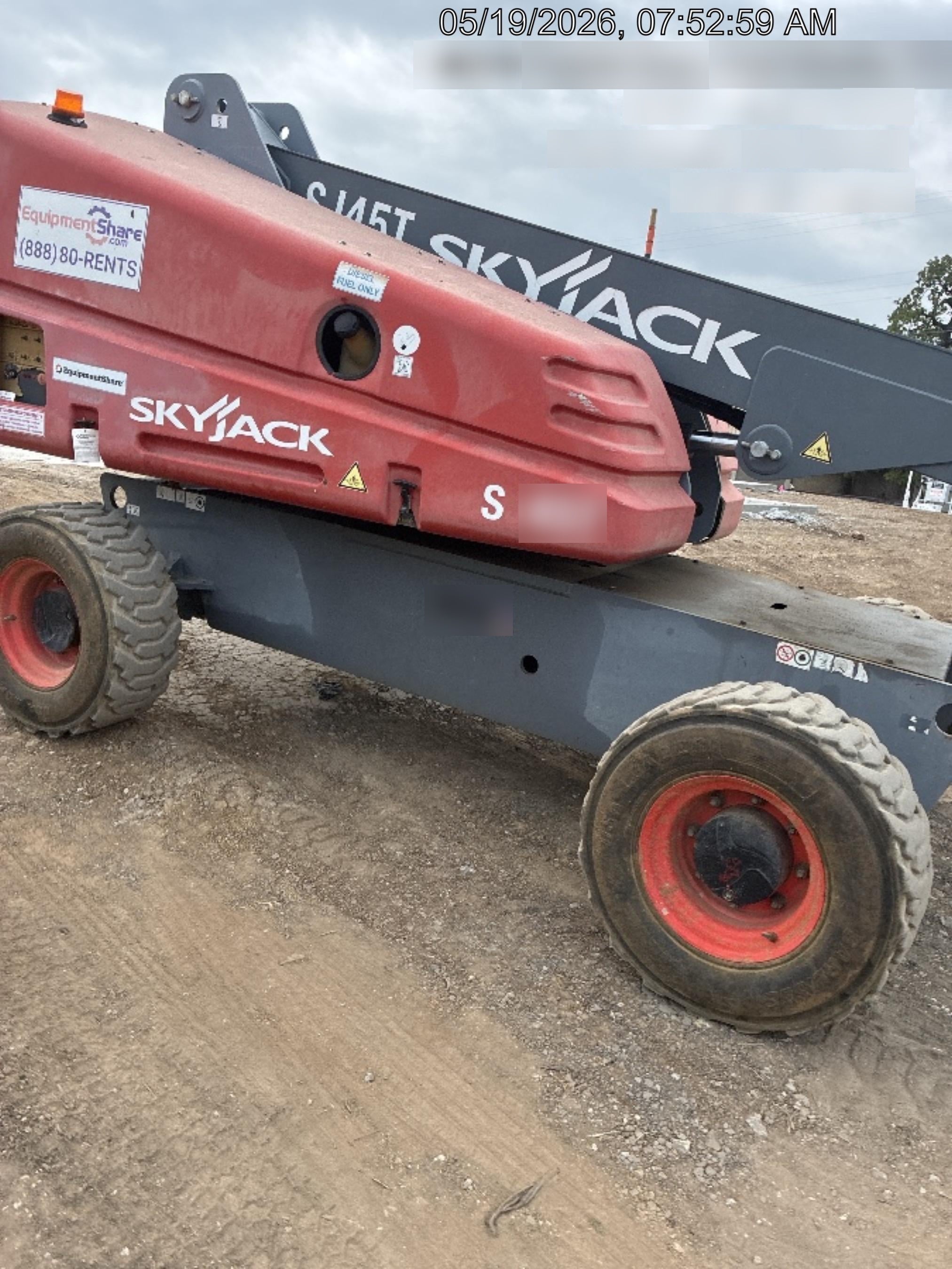 2017 SKYJACK SJ45T+