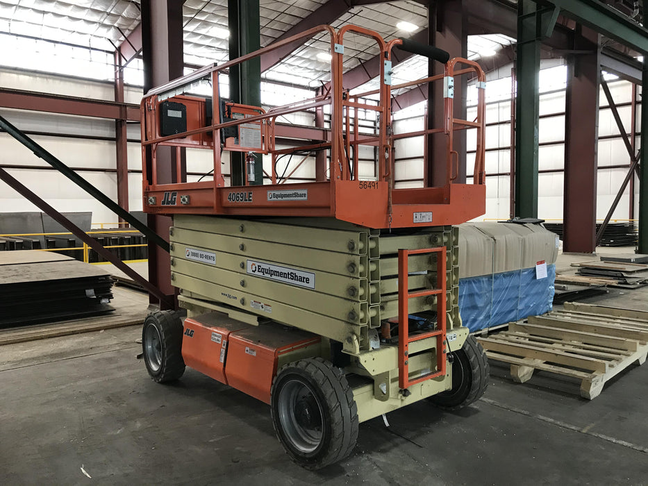 2020 JLG 4069LE