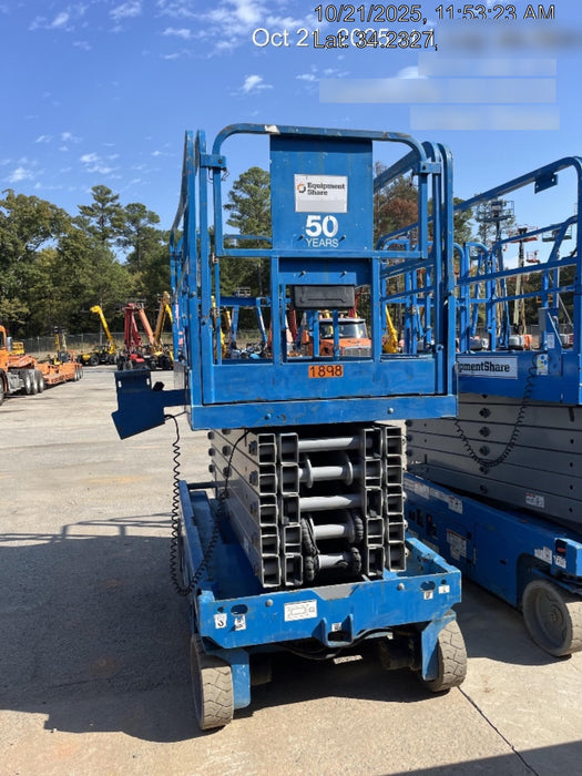2016 Genie GS-4047 40' Electric Scissor Lift