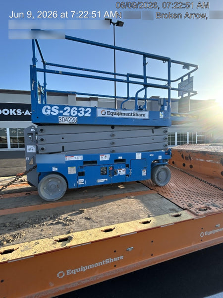 2023 GENIE GS-2632