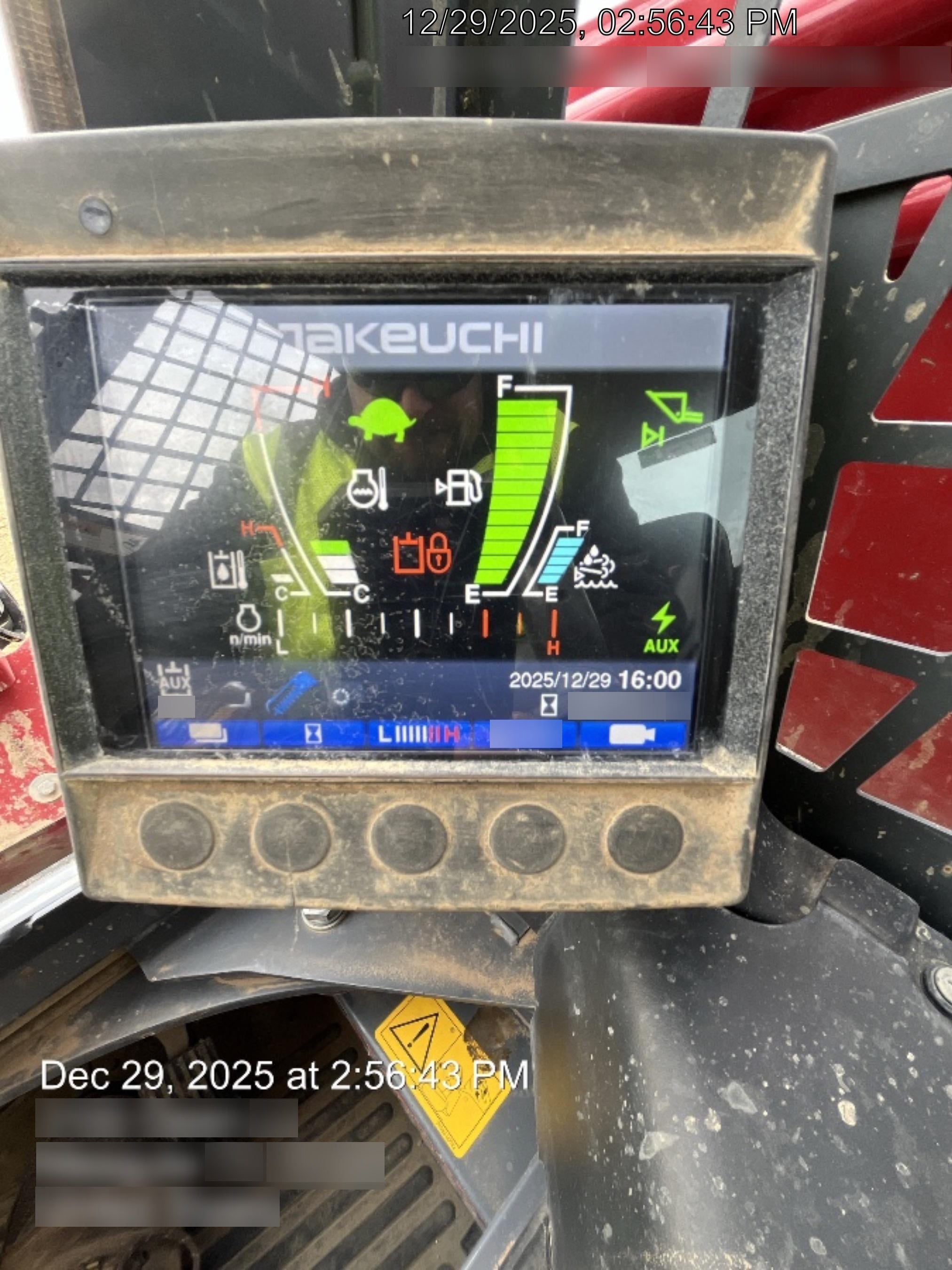 2022 TAKEUCHI TL12V2-R