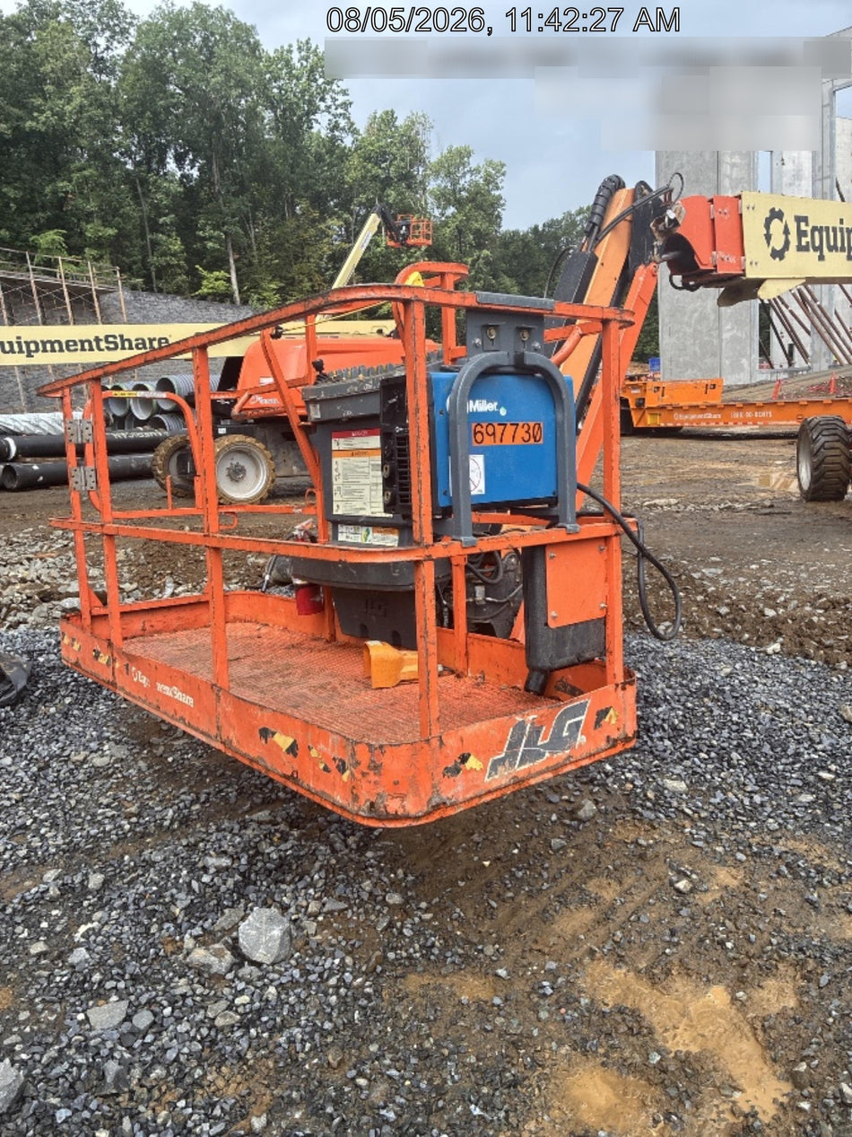 2022 JLG 660SJ
