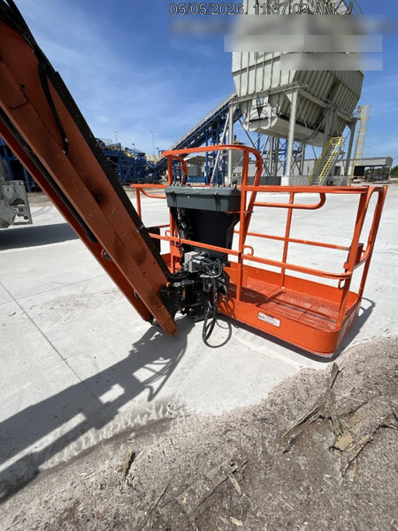 2019 JLG 660SJ