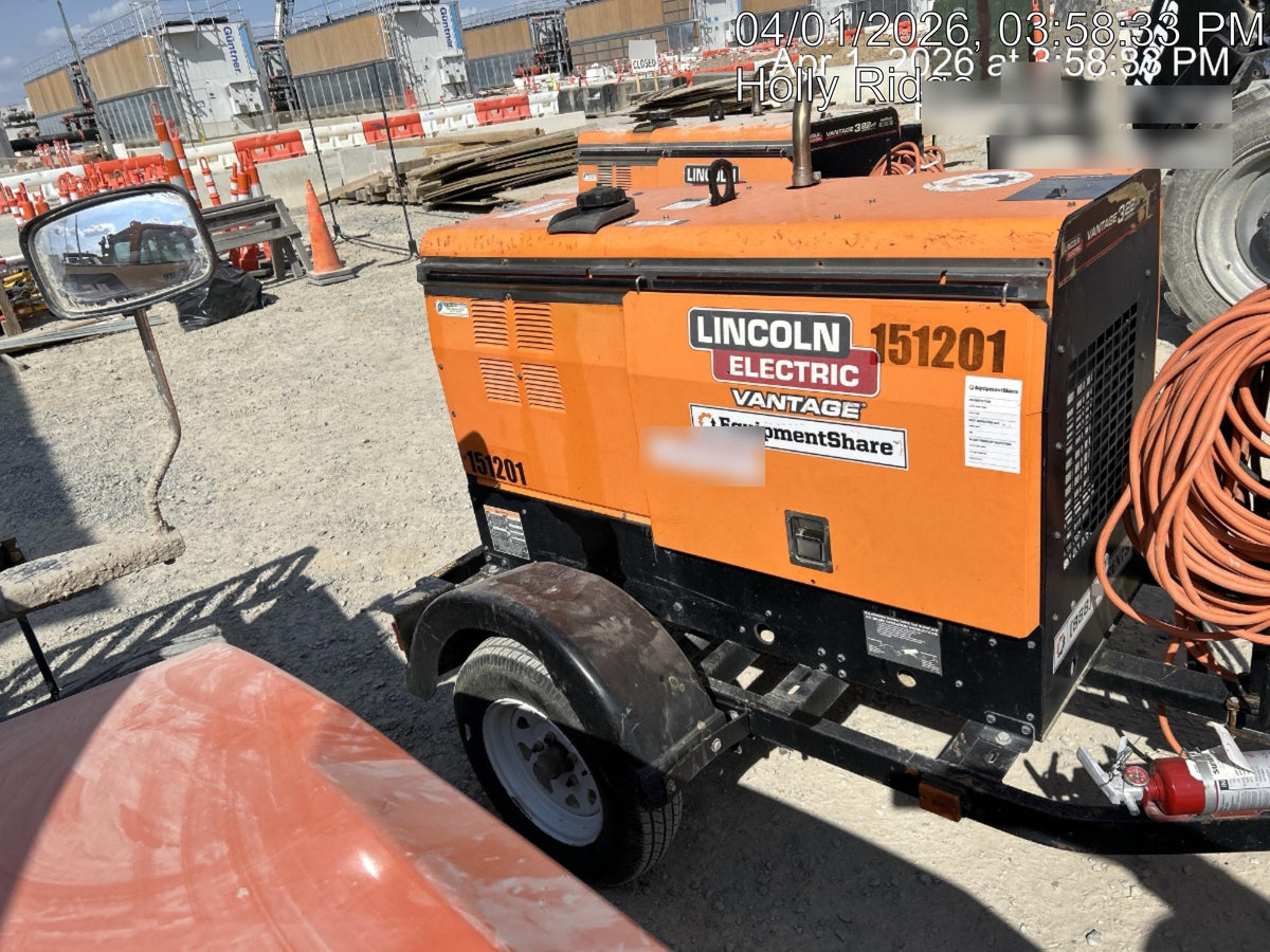 2021 Lincoln Electric Vantage 322 Vantage 322 Ready Pak 3 w/ Telematics & Decals, ORANGE (includes trailer, cable rack, fender light kit)
