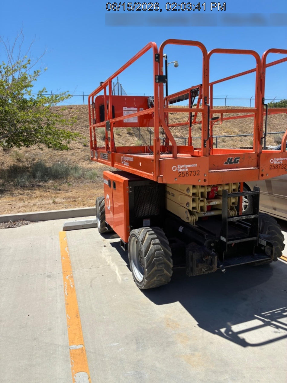2022 JLG RT2669