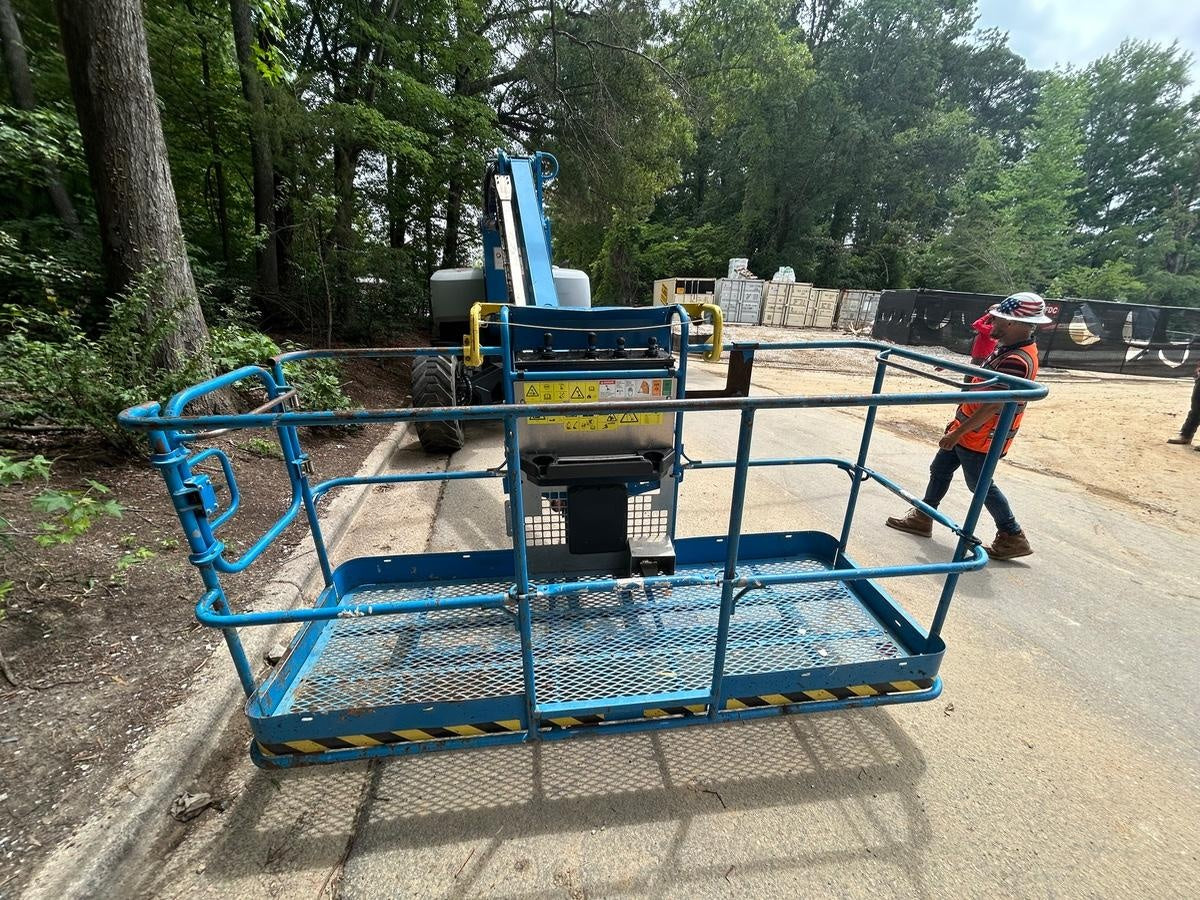 2020 GENIE Z-135/70