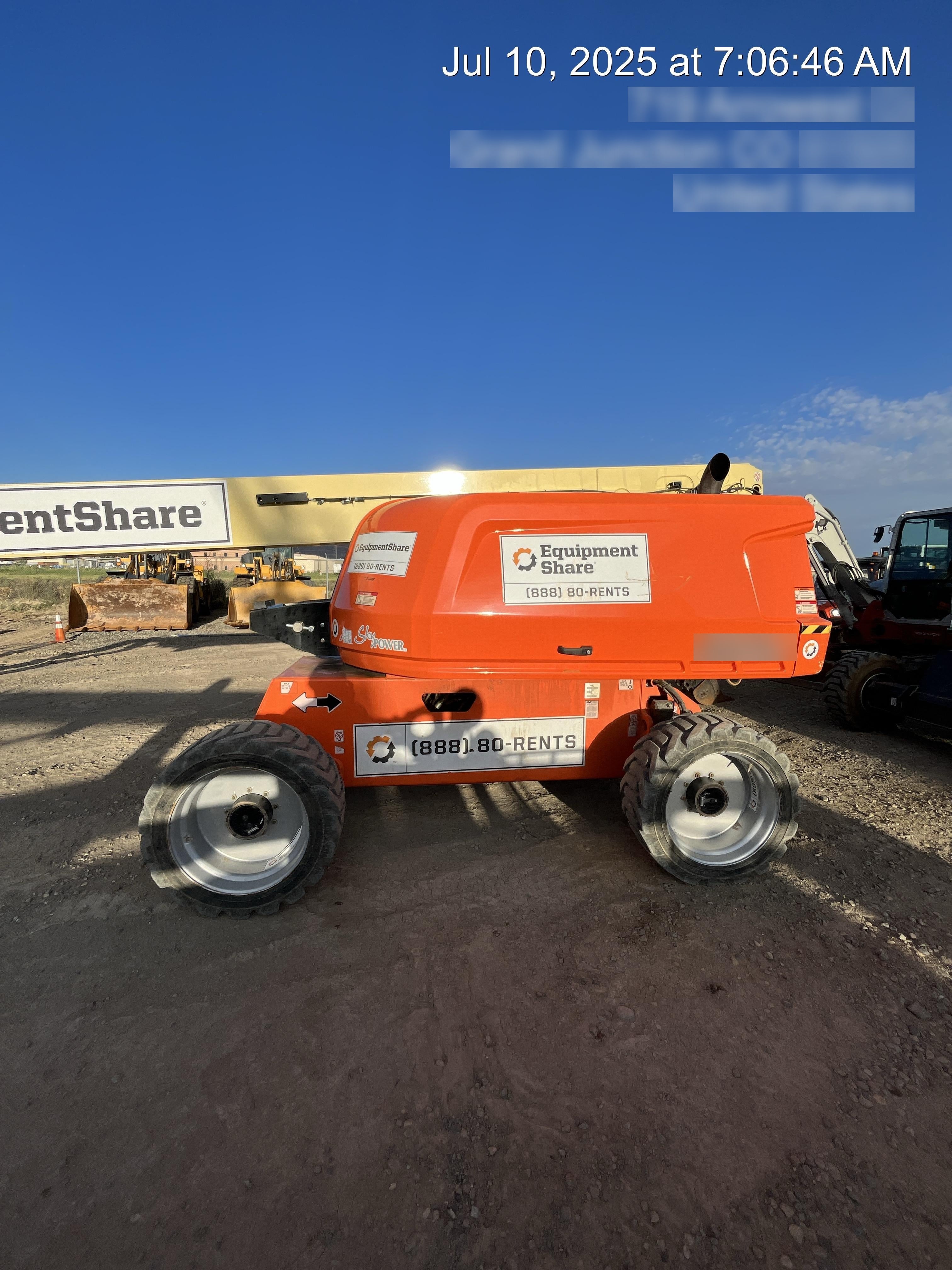 2023 JLG 660SJ