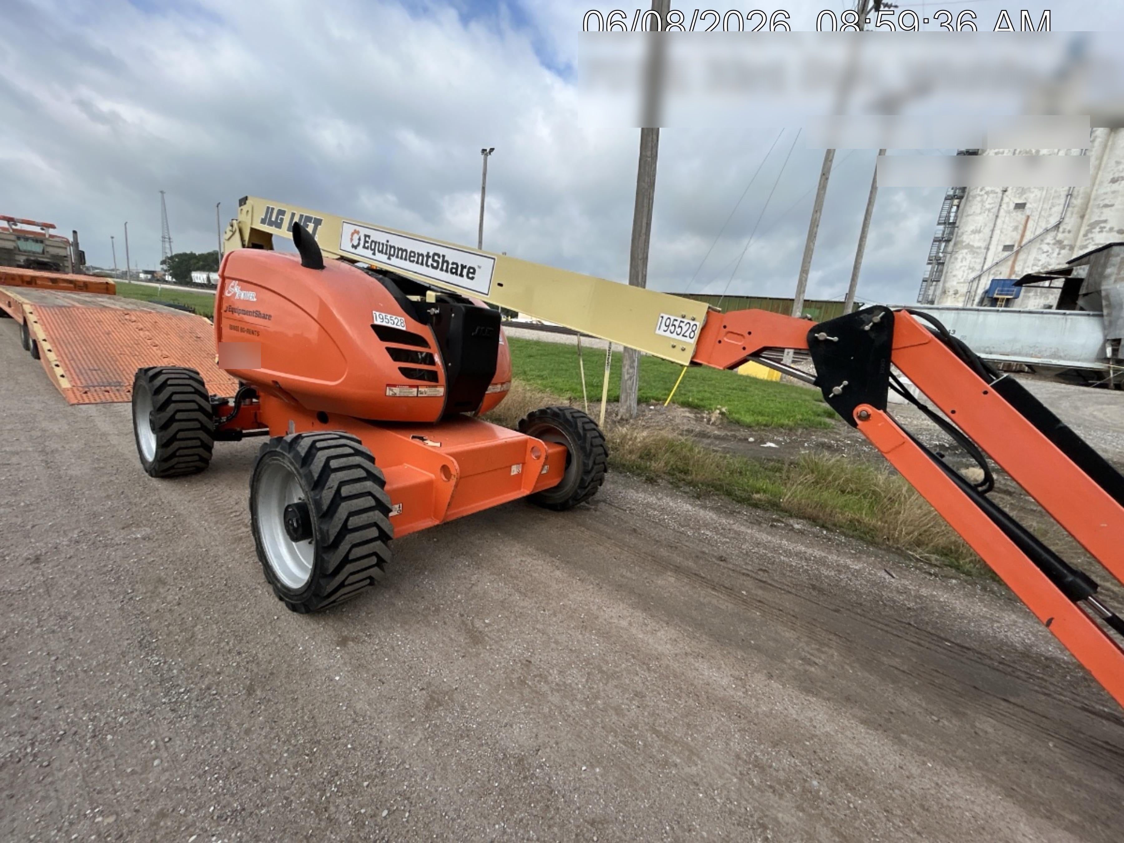 2021 JLG 600AJ