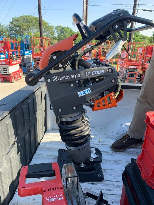 2025 HUSQVARNA LT6005