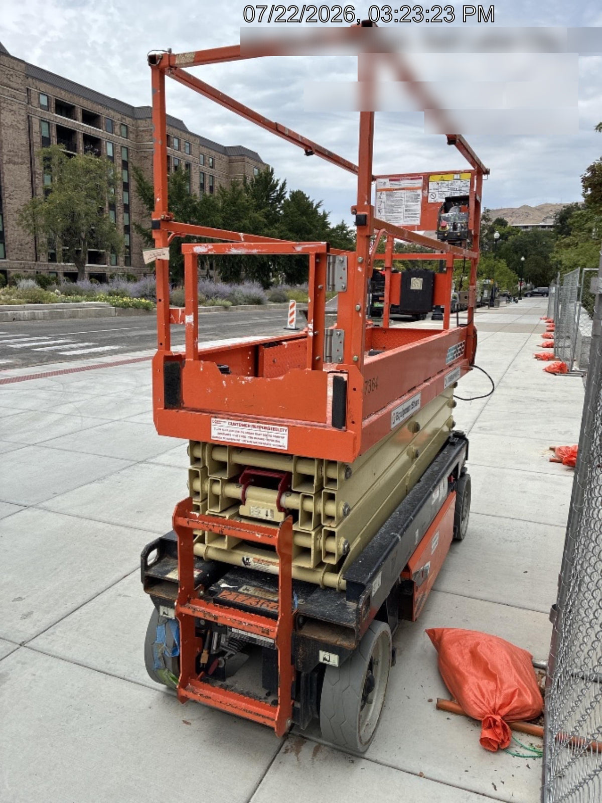 2022 JLG ES2632