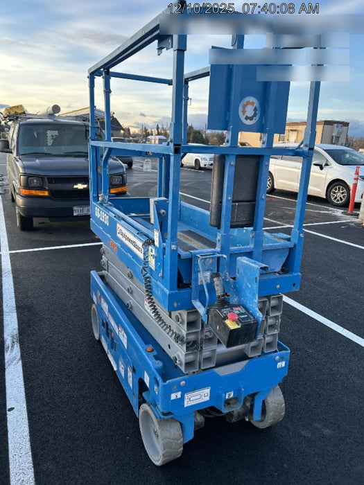 2020 Genie GS-1930 Solid Non Marking Tires, Beacon, Folding rails with half height swing gate, 800W Inverter