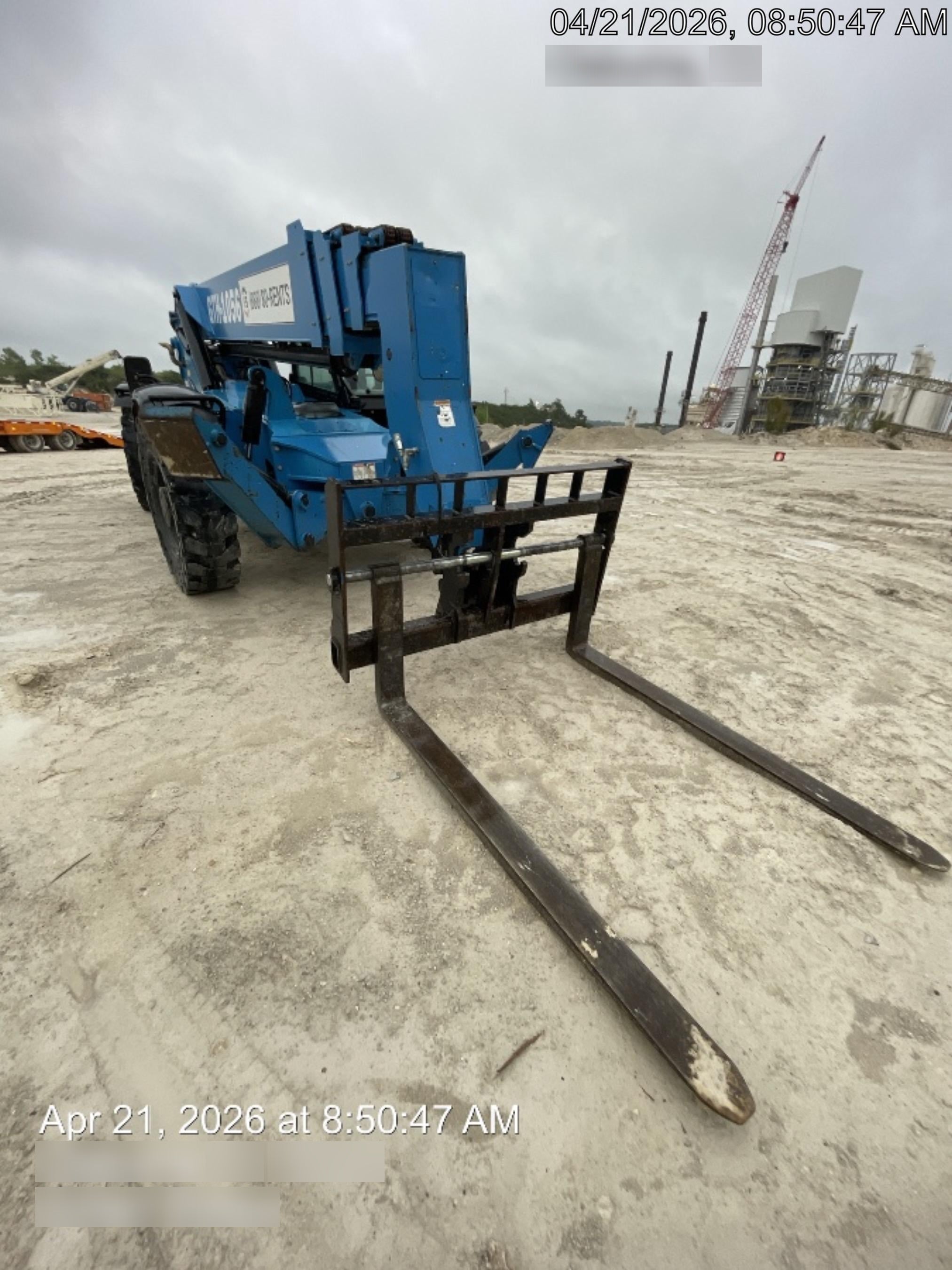 2019 Genie GTH-1056 Cab/Heat/AC, FF Tires, LED Work Lights, Beacon 60" QA Carriage, 60" Forks