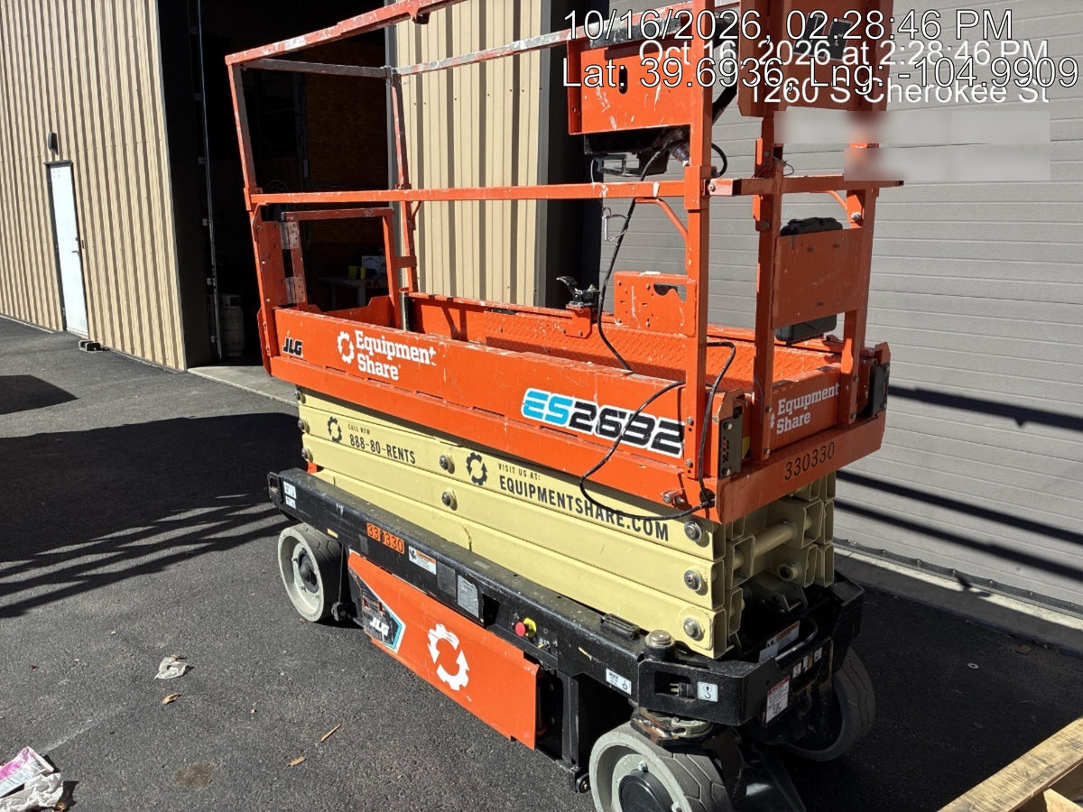 2023 JLG ES2632