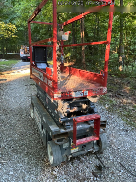 2018 Skyjack SJIII-3219 Skyjack SJIII3219 Scissor Lift w/Trojan Batteries