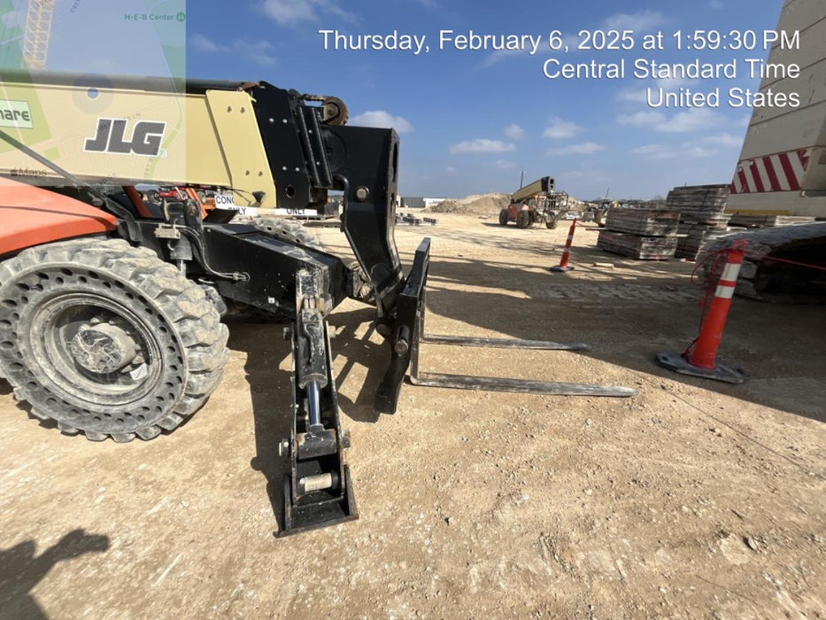 2018 JLG 1255 JLG Skytrak 1255, Cab w/Heat and A/C, Solid Tires (shipping-Boss), Open ROPS, Beacon and Work Light Package