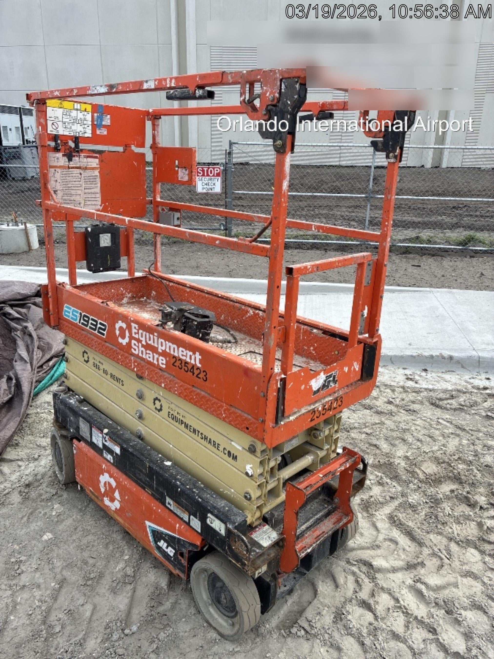 2022 JLG ES1932