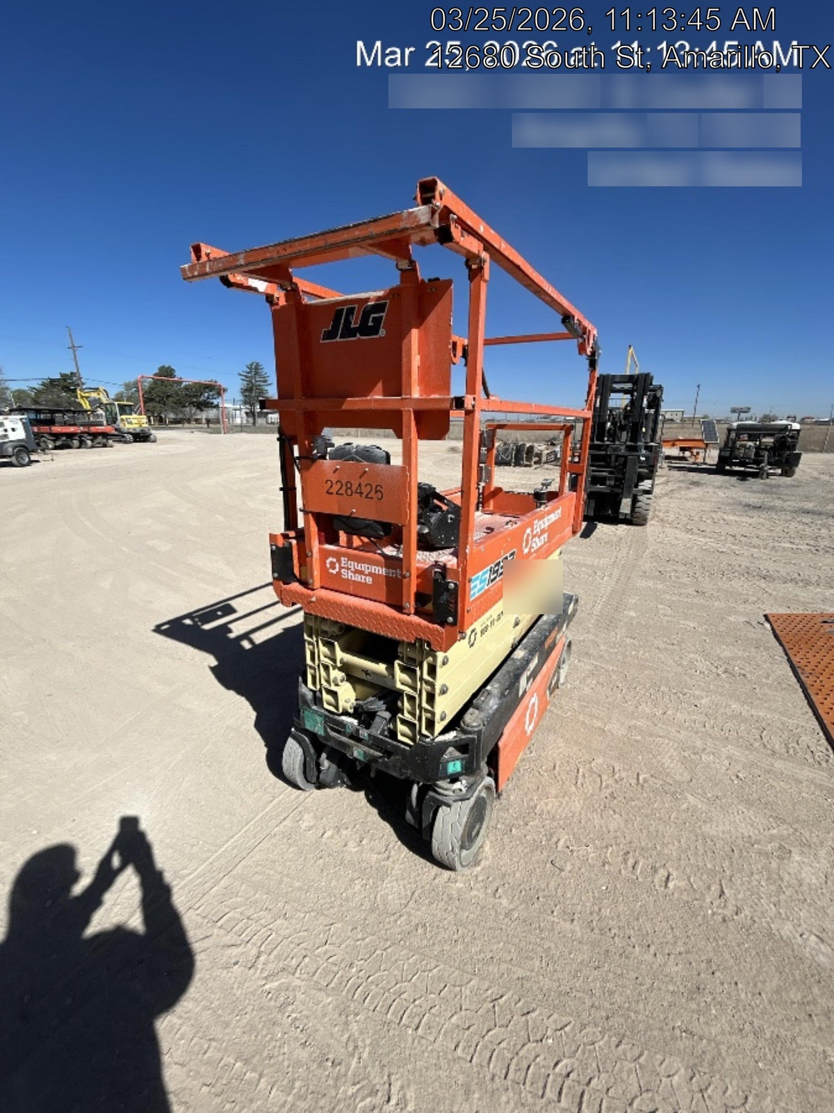 2022 JLG ES1932