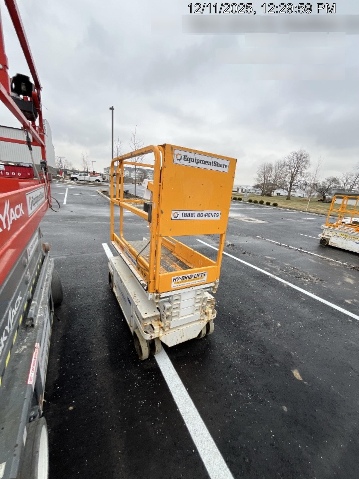 Custom Equipment HB-1430 Hy-Brid Scissor Lift
Platform capacity up to 670 lbs
Working height up to 20 ft
Weighs under 1,700 lbs
Non-marking wheels
