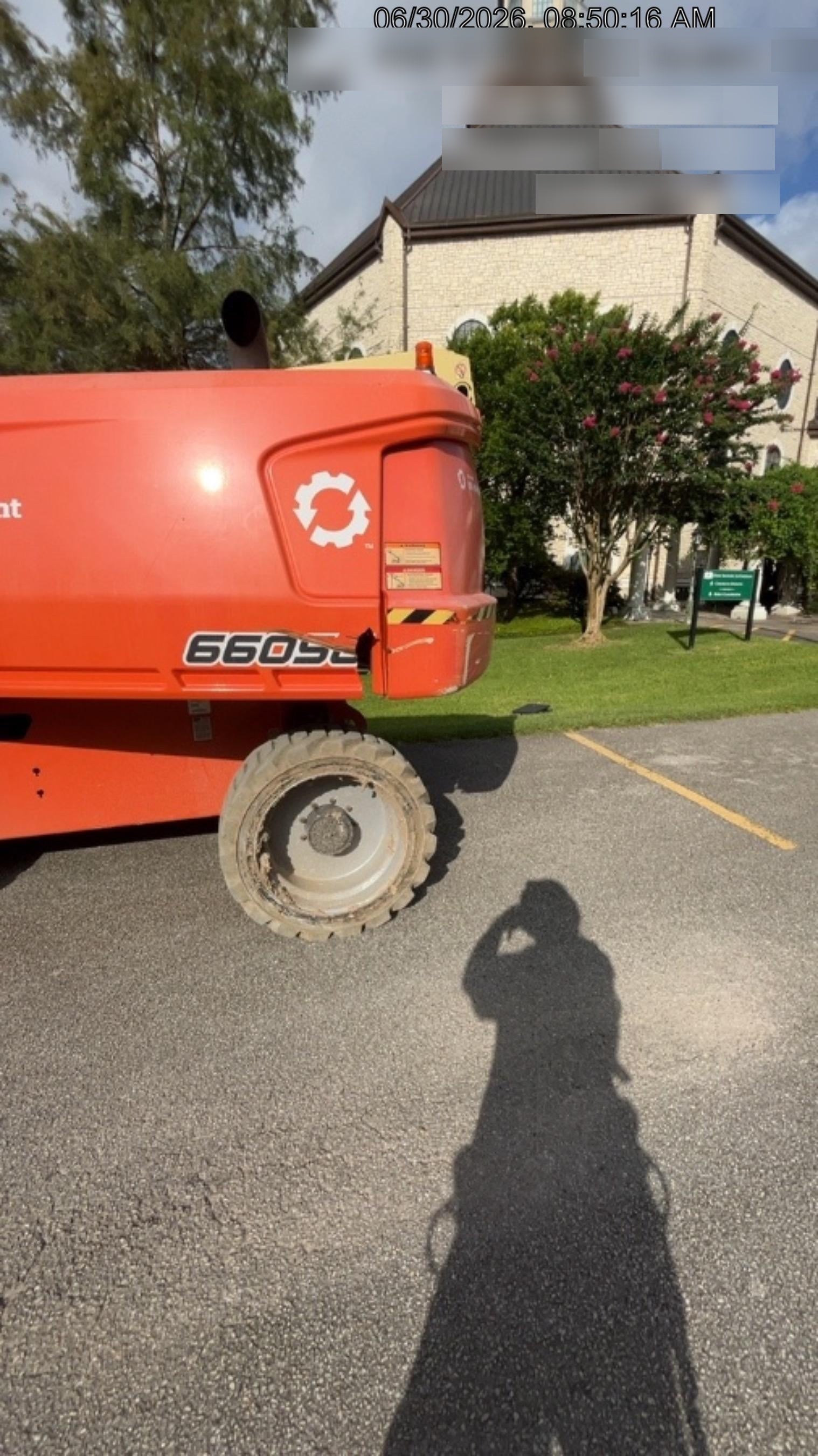 2022 JLG 660SJ