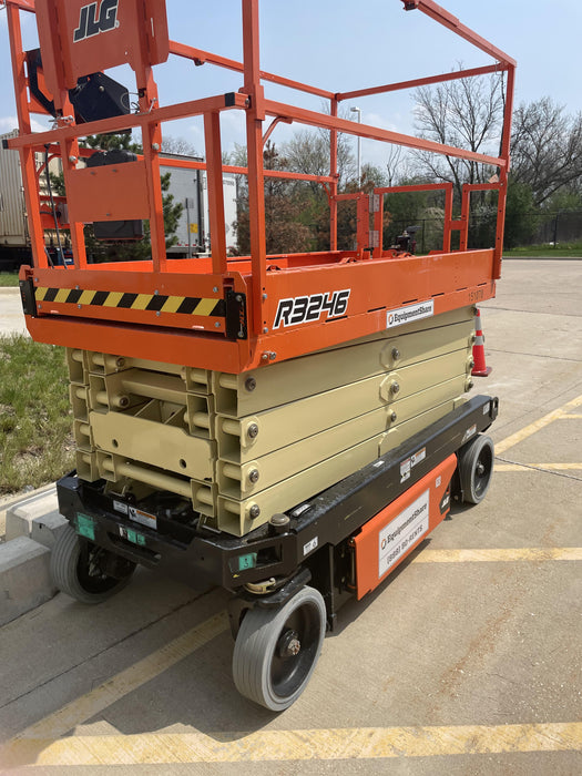 2021 JLG R3246