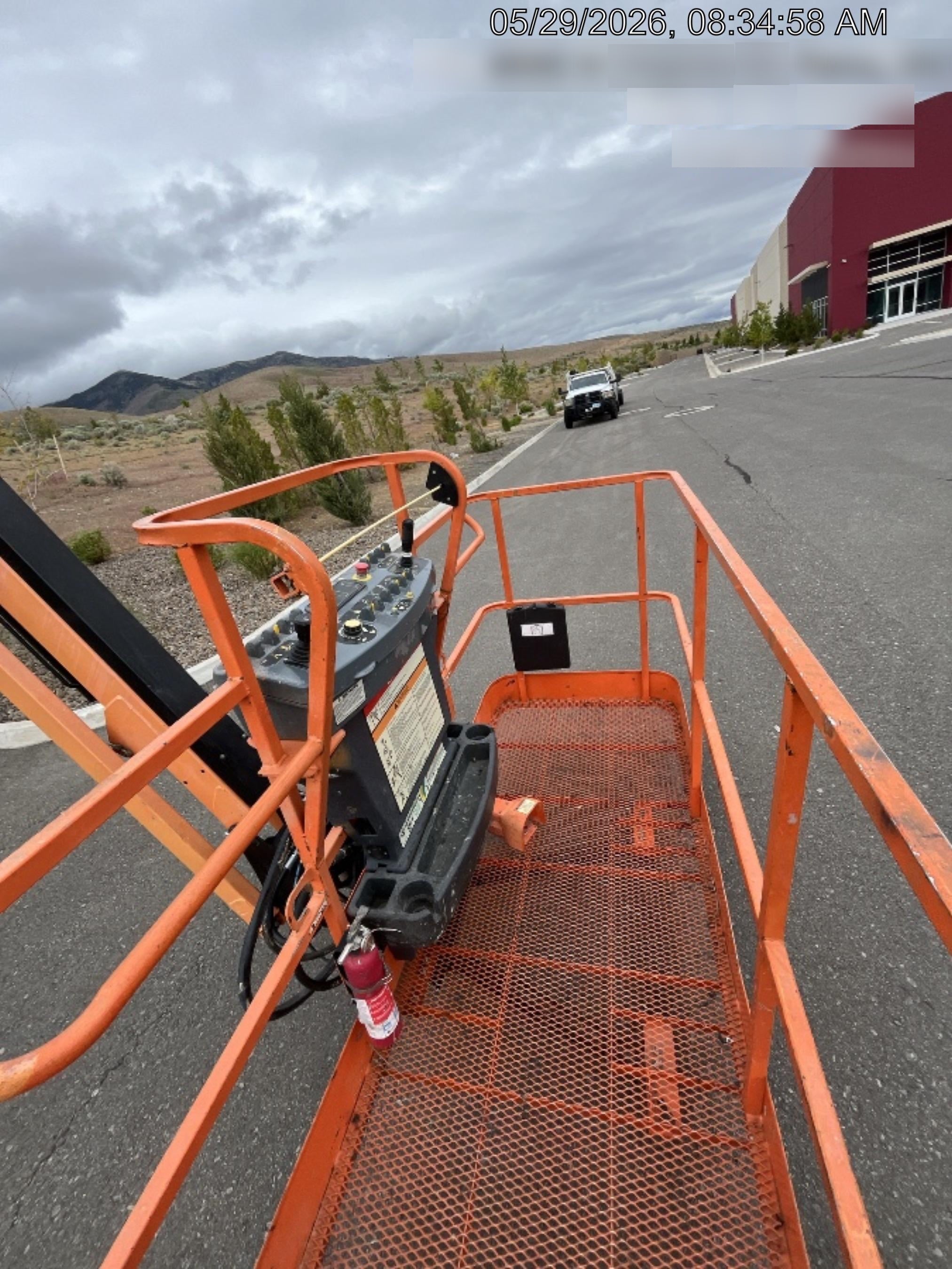 2022 JLG 660SJ