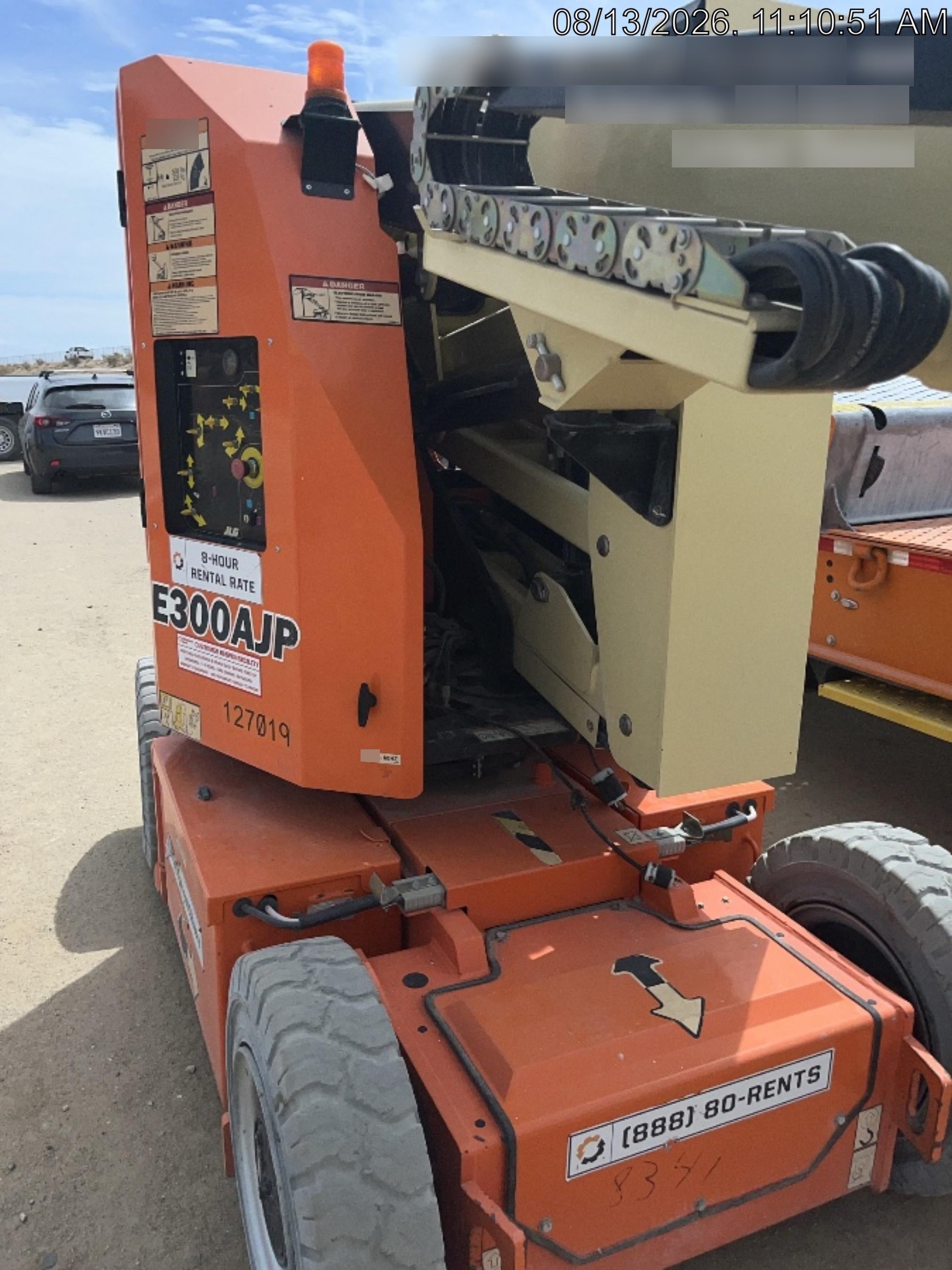 2021 JLG E300AJP