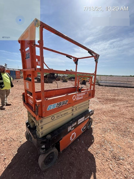 2022 JLG ES1932
