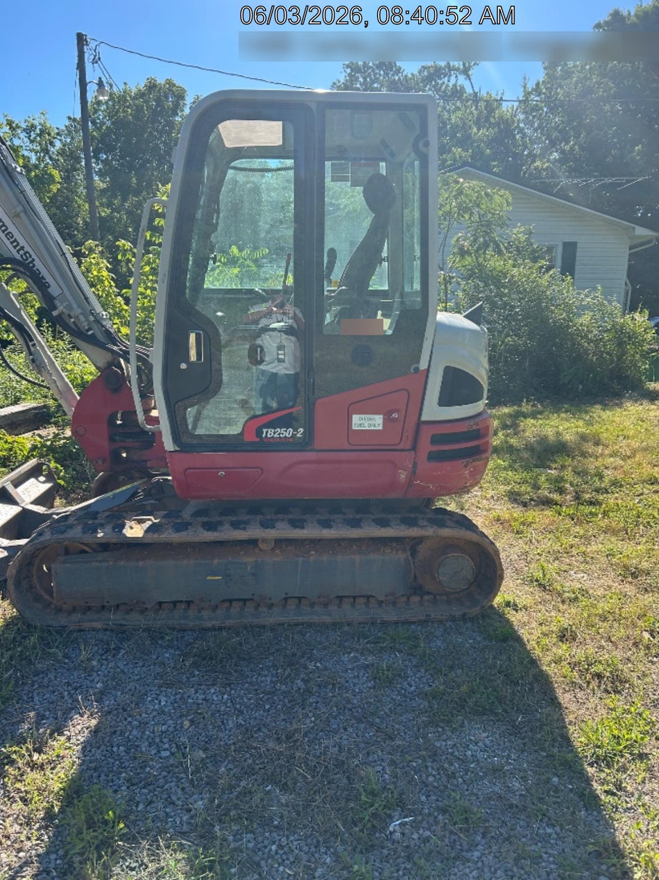 2020 TAKEUCHI TB250-2C