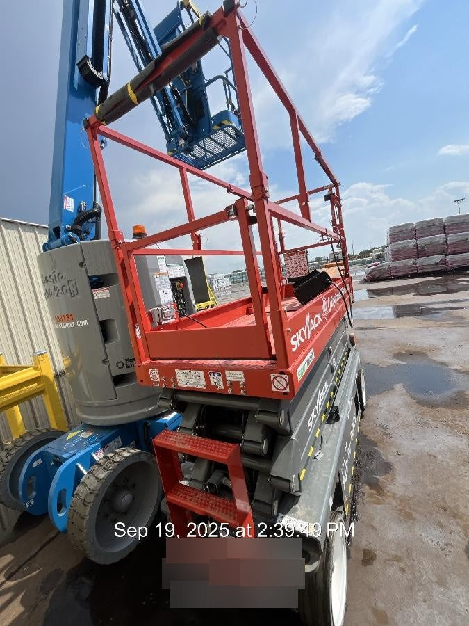 2025 SKYJACK SJ3226