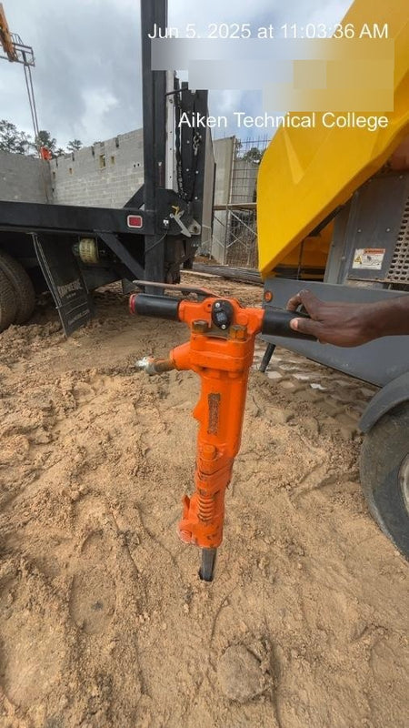 2023 MICHIGAN PNEUMATIC ES-TPB60-118-TRACKER