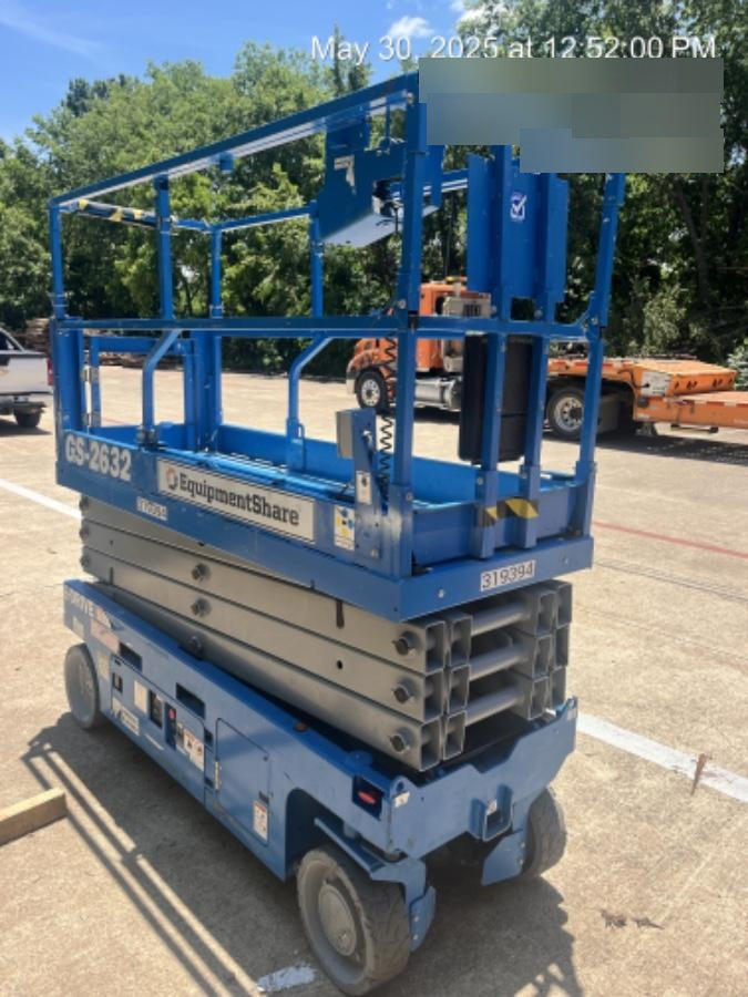 2023 GENIE GS-2632