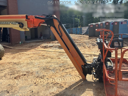 2022 JLG 660SJ