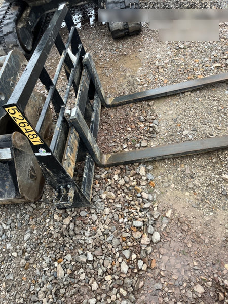 2025 ARROW MATERIAL HANDLING 48" Pallet Forks - Arrow