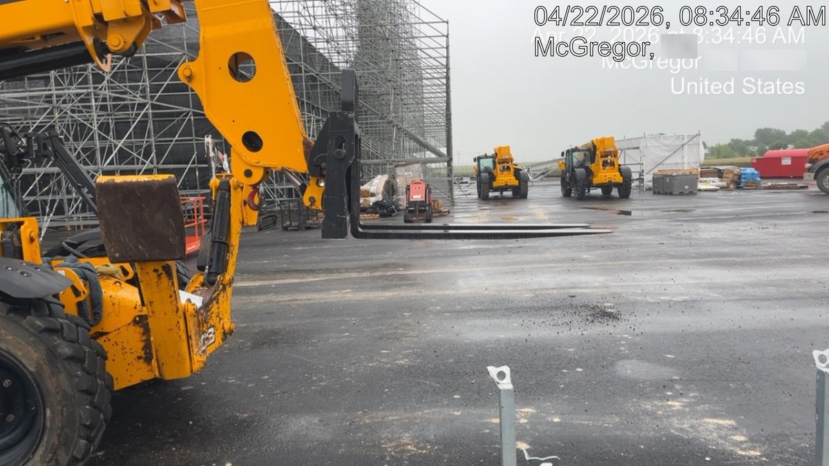 2022 JCB 510-56