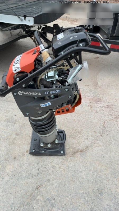 2025 HUSQVARNA LT6005