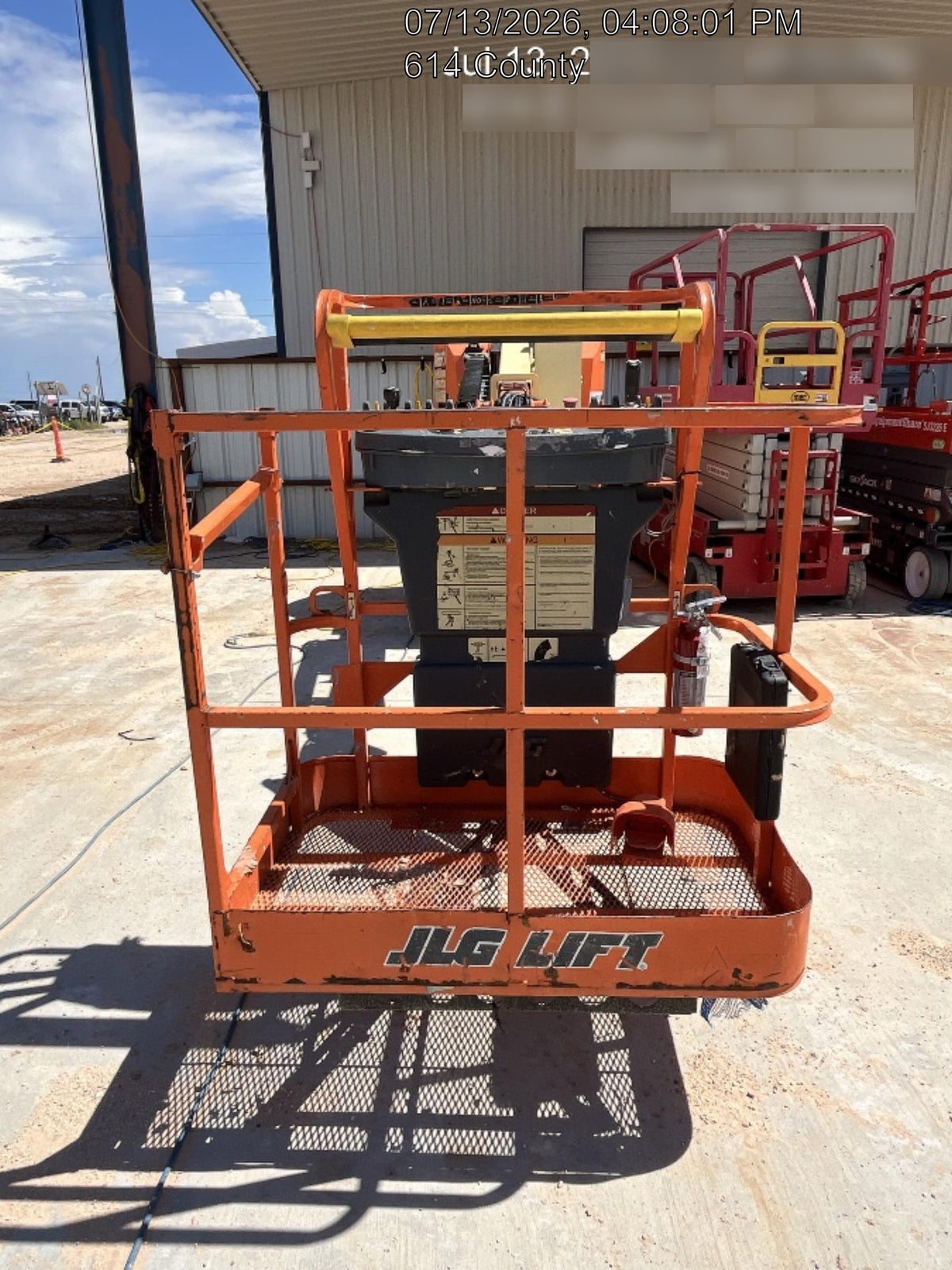 2019 JLG E300AJP