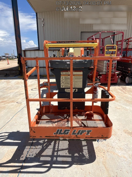 2019 JLG E300AJP