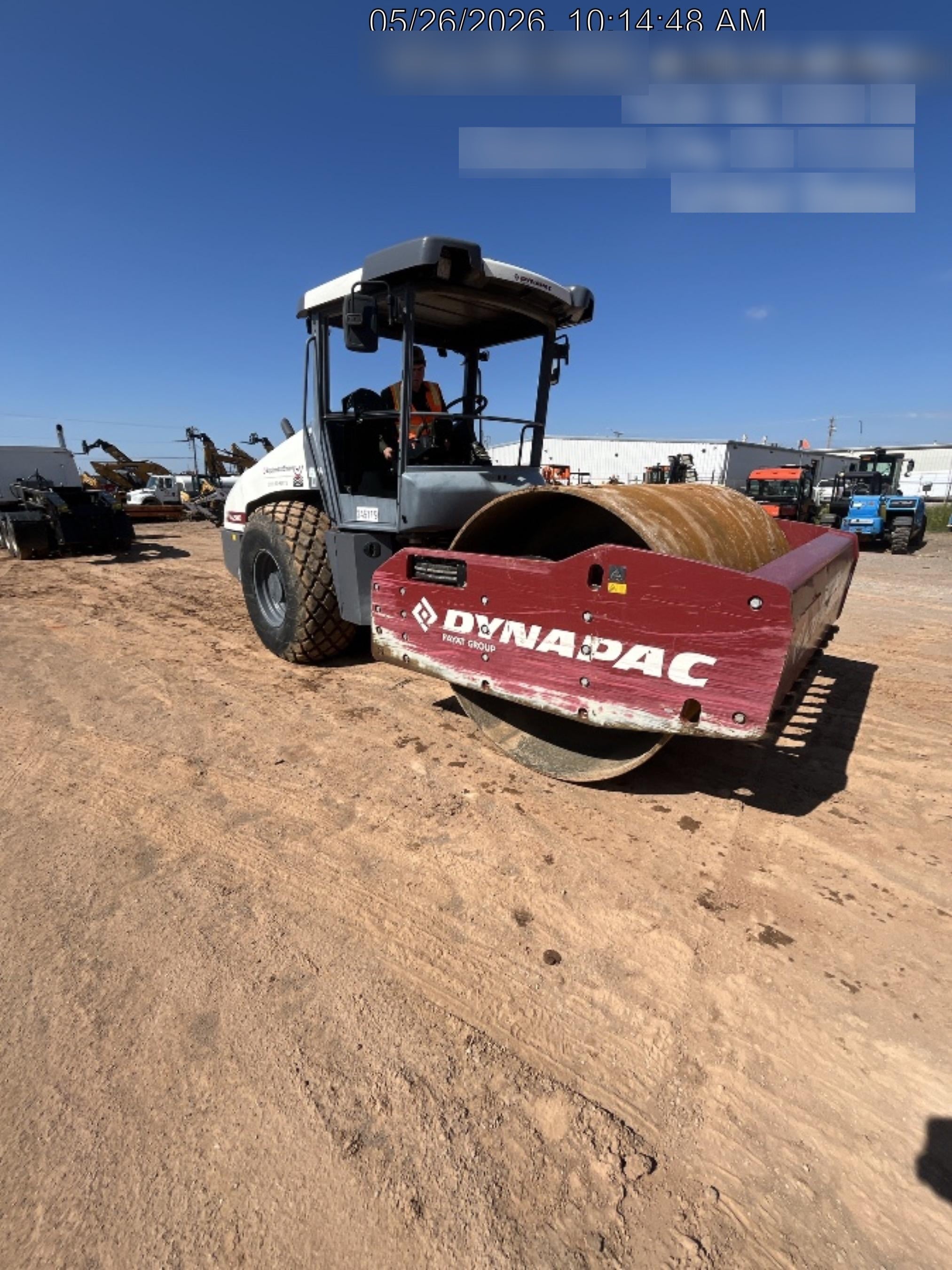2022 DYNAPAC CA2500D