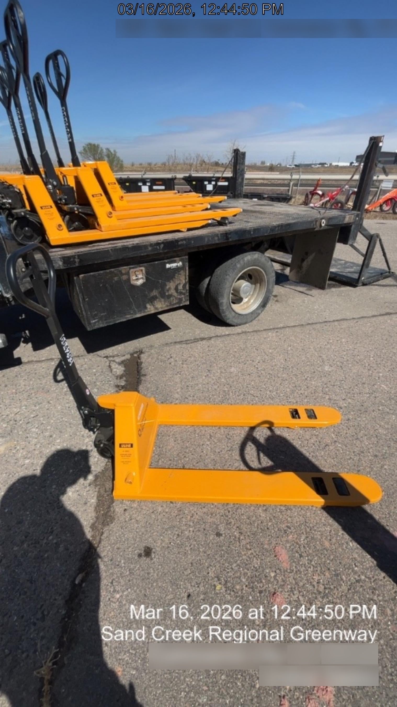 2026 ULINE H-1043