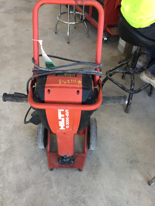 2020 HILTI TE 3000-AVR