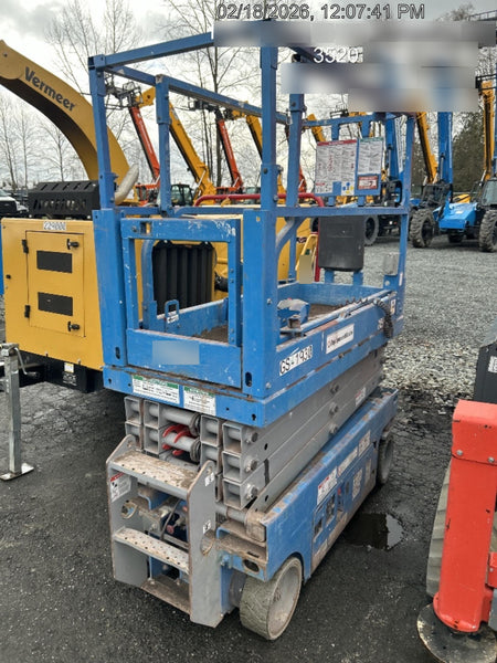 2020 Genie GS-1930 Solid Non Marking Tires, Beacon, Folding rails with half height swing gate, 800W Inverter