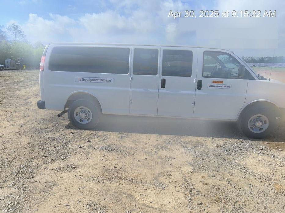 2023 CHEVROLET Express Van - Rental