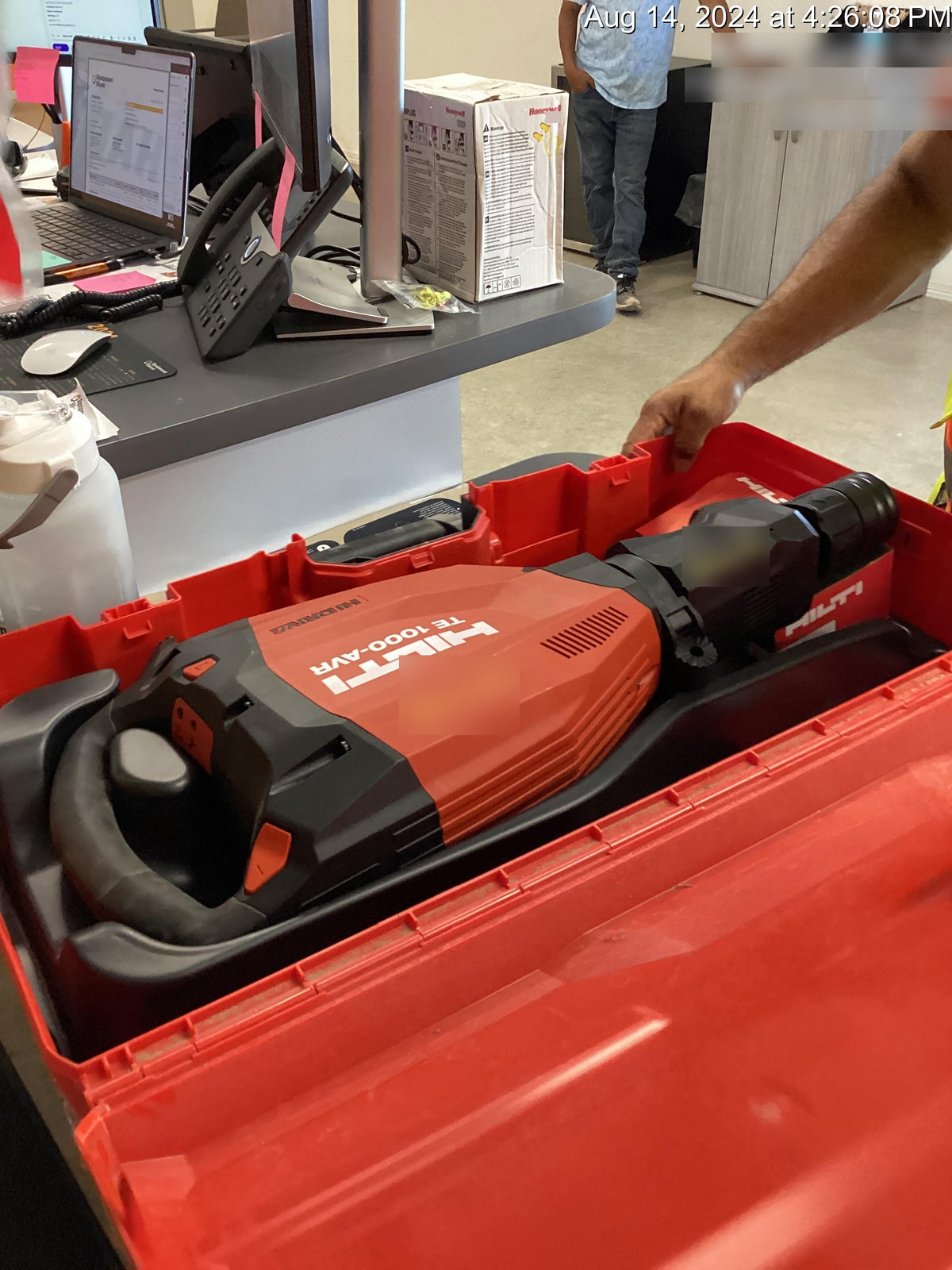 2023 HILTI TE 1000-AVR