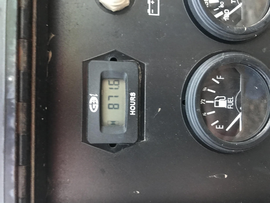 Lincoln Electric Vantage 322 Lincoln Vantage 322 Welder w/Trailer