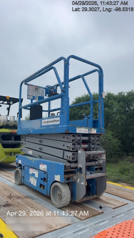 2019 Genie GS-1930 Fixed rails with chain Entry