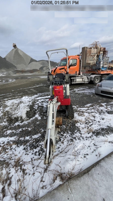 2022 TAKEUCHI TB210R