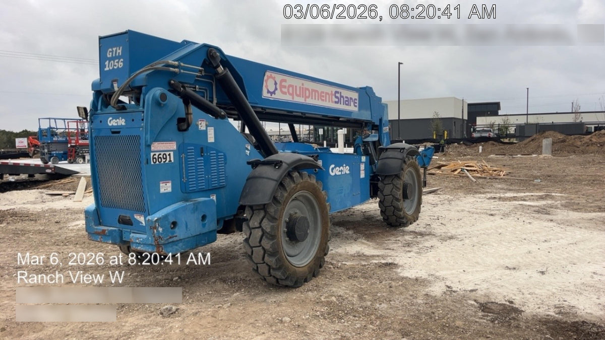 2017 GENIE GTH-1056