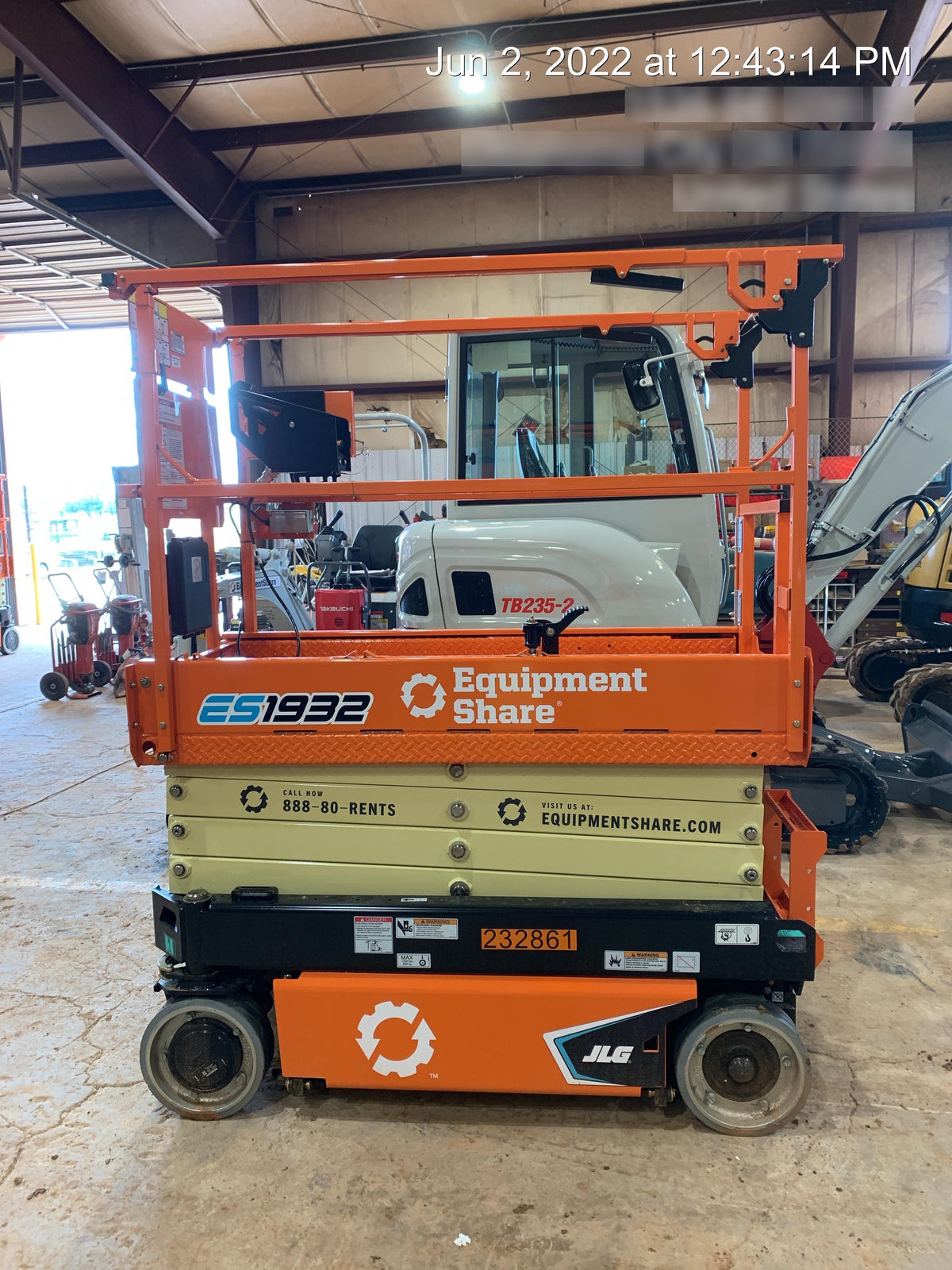 2022 JLG ES1932