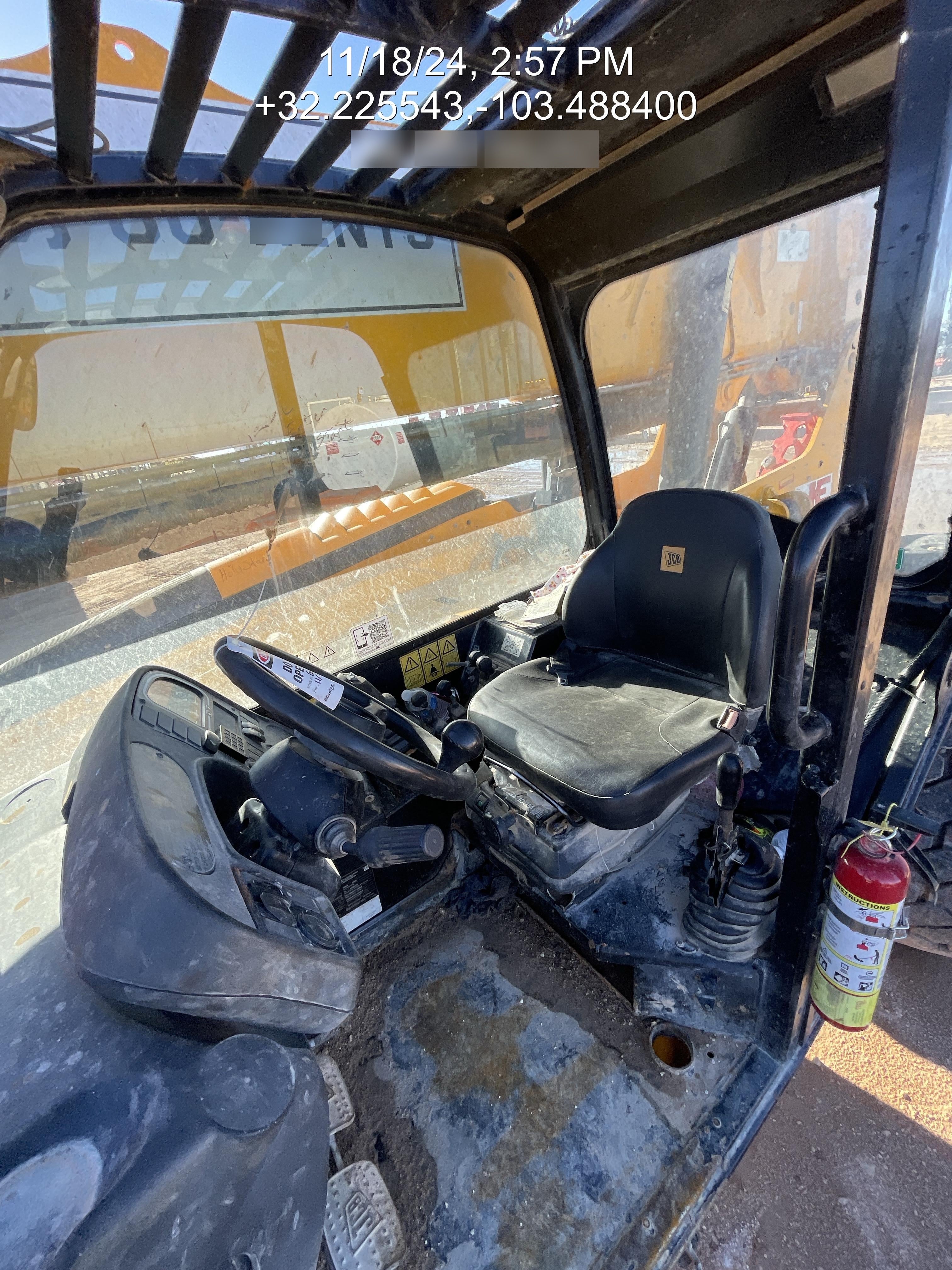 2022 JCB 512-56