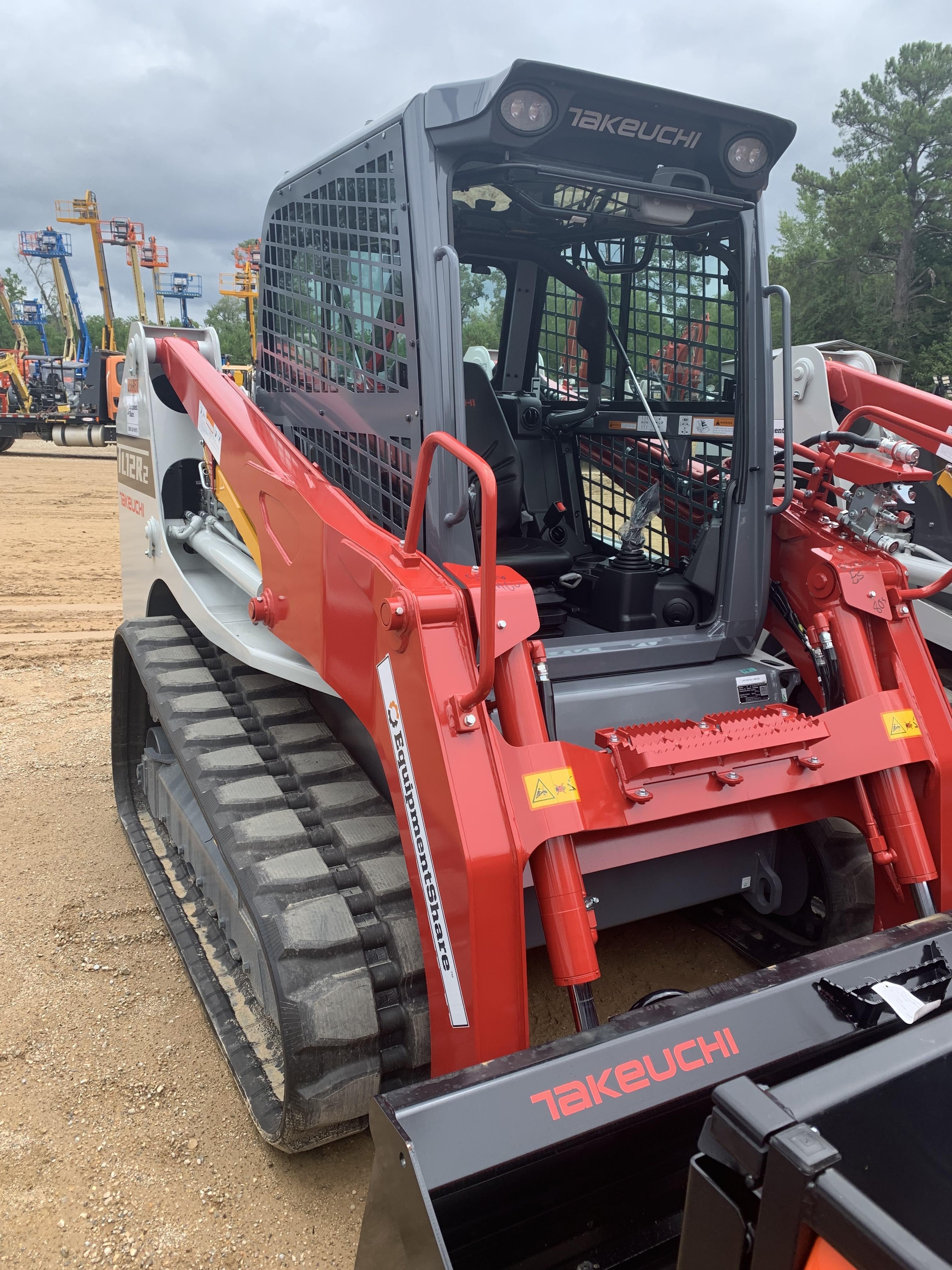 2022 TAKEUCHI TL12R2-CR